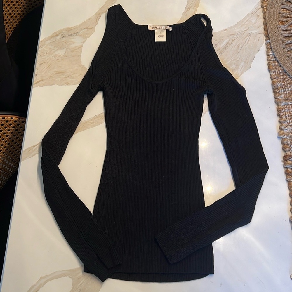 Arden B. Black Off-the-Shoulder  Sweater Sz M
